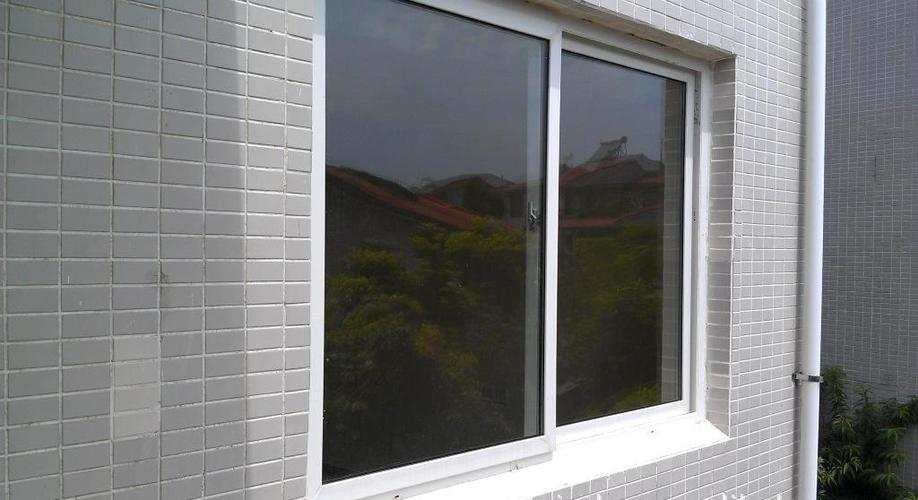 产品服务 供应lg pvc/塑钢门窗,推拉窗,镀膜玻璃,lg五金件